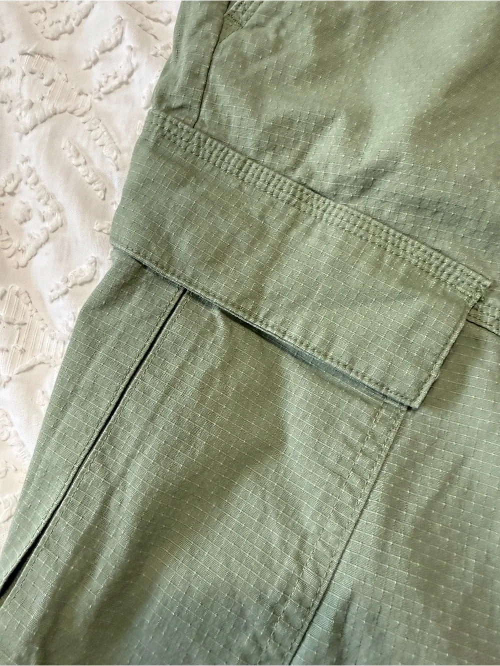 Edgar + Ash Green Cargo Men’s Shorts 9 Inch Inseam Size XL 40